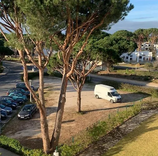 3 Persons In Vilamoura, Algarve *